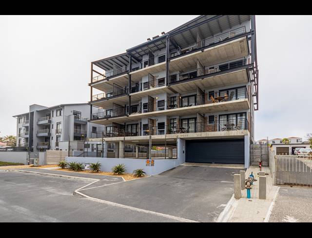 1 BEDROOM APARTMENT FOR SALE IN BEACHFRONT